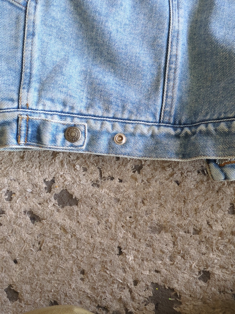 Light Wash Denim Sherpa-Lined Vest - Cream Sherpa - Picture 4 of 4